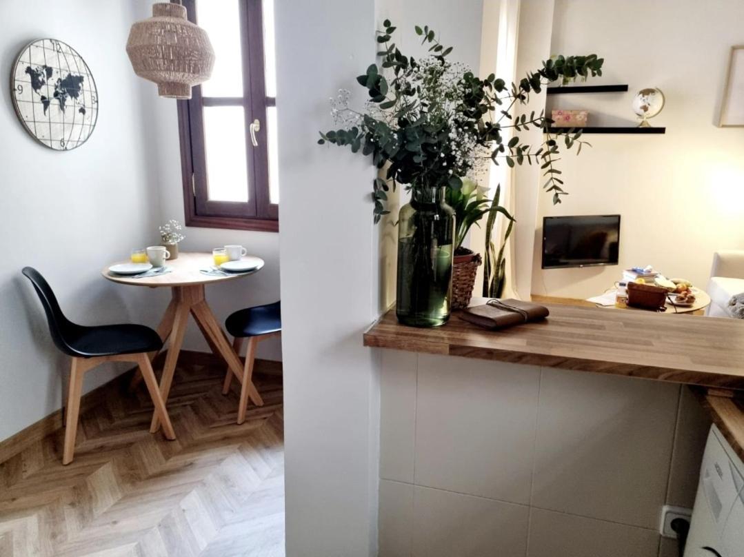 Cozy Apartment In The City Center Granada Eksteriør billede